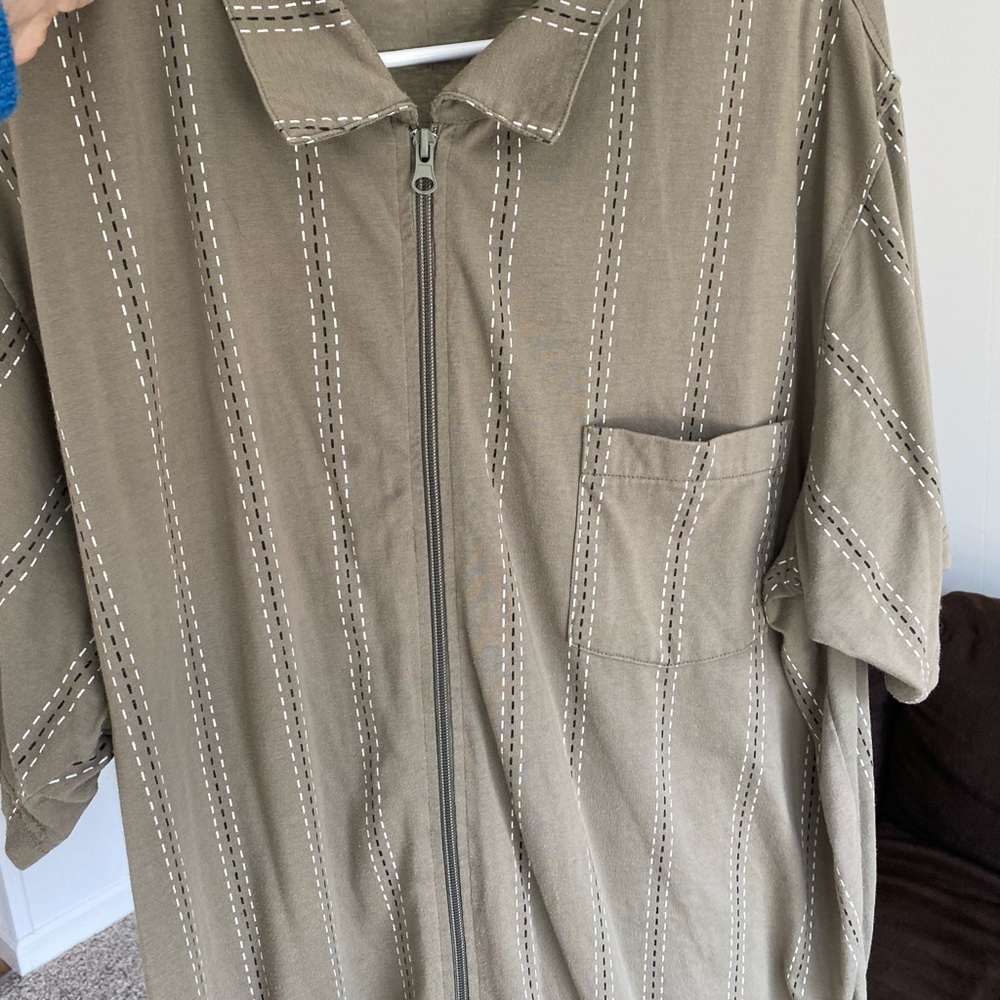 Mens vintage zip up shirt
